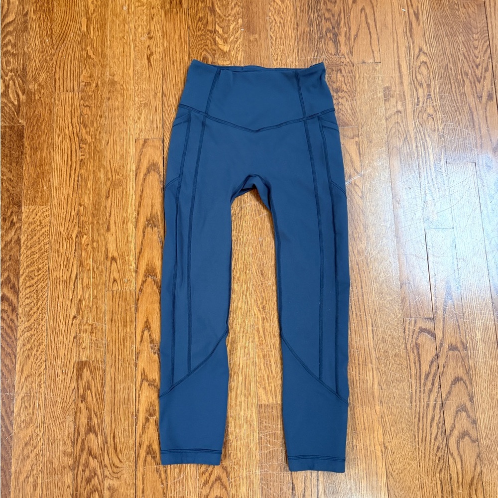 Lululemon crop leggings size 4